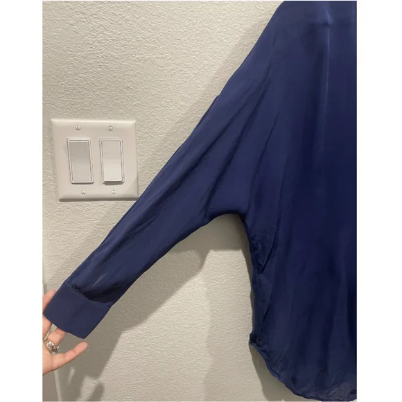 VINCE. Silk Banded Navy Collar Blouse